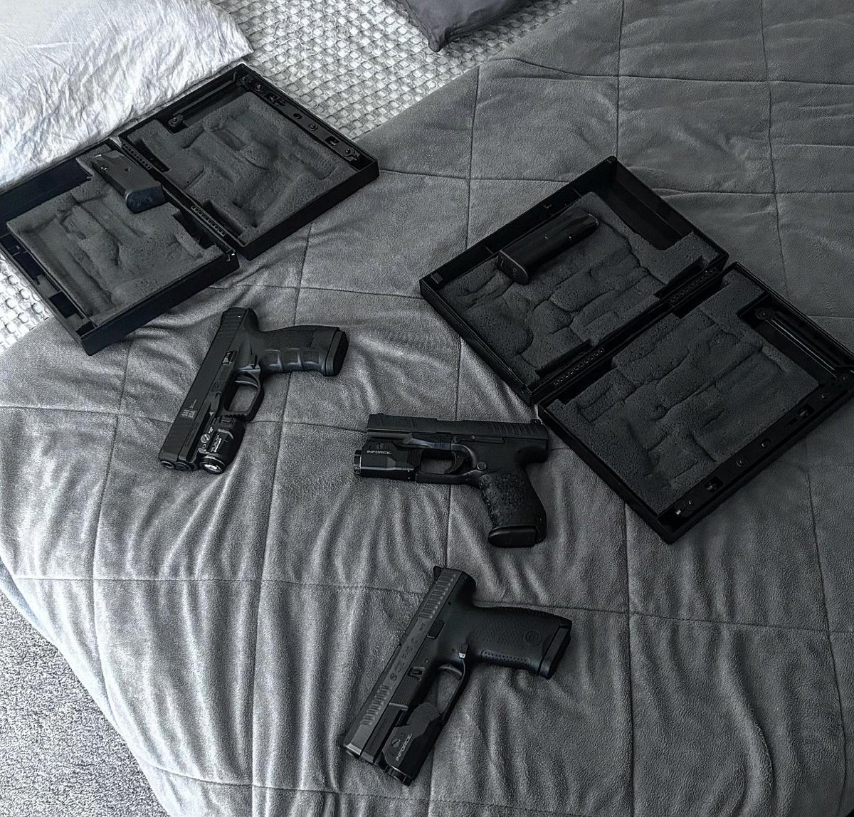 StopBoxUSA's tweet image. We love seeing all of the different firearm configurations that our customers secure with their StopBox HRD 💪

📸: @arm3drv

#StopBoxUSA #StopBox #firearmsafety #ResponsibleOwnership #SecureYourFirearms