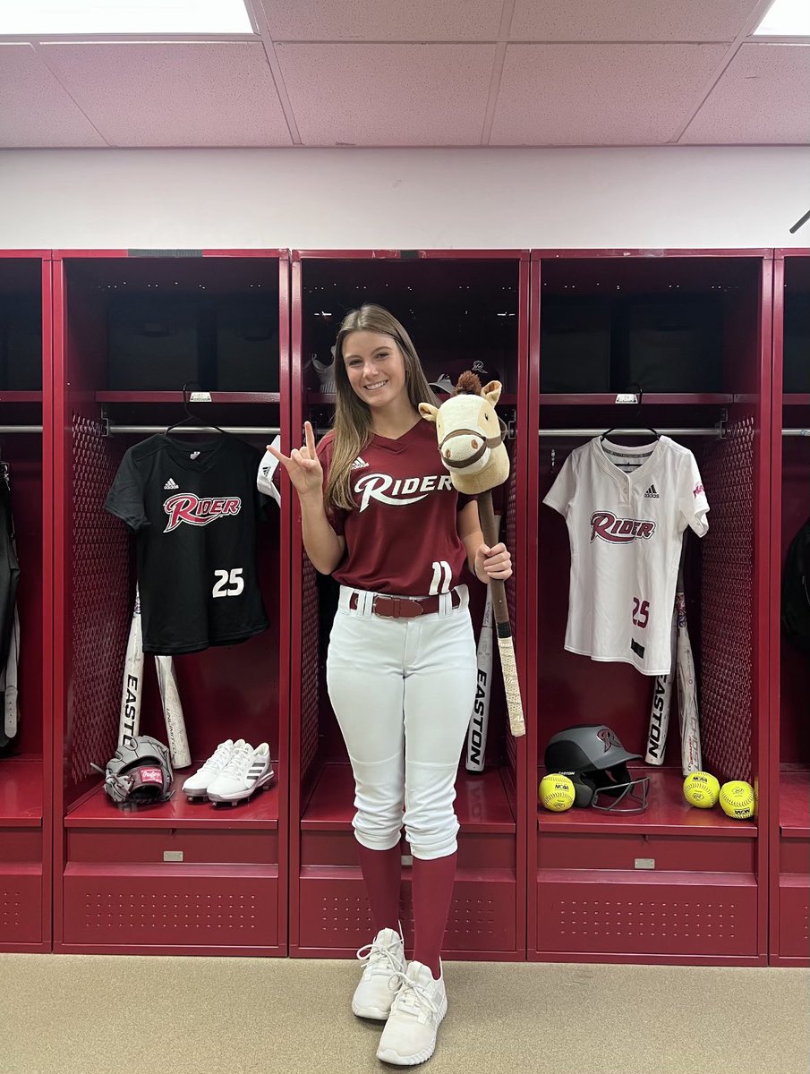 bgcatching's tweet photo. Have a look at our 2024 Rider commit Noelle Flail having a great time taking pictures in her future uniform! Hard work pays off! #futurebronc https://t.co/NIZoh3veK2
