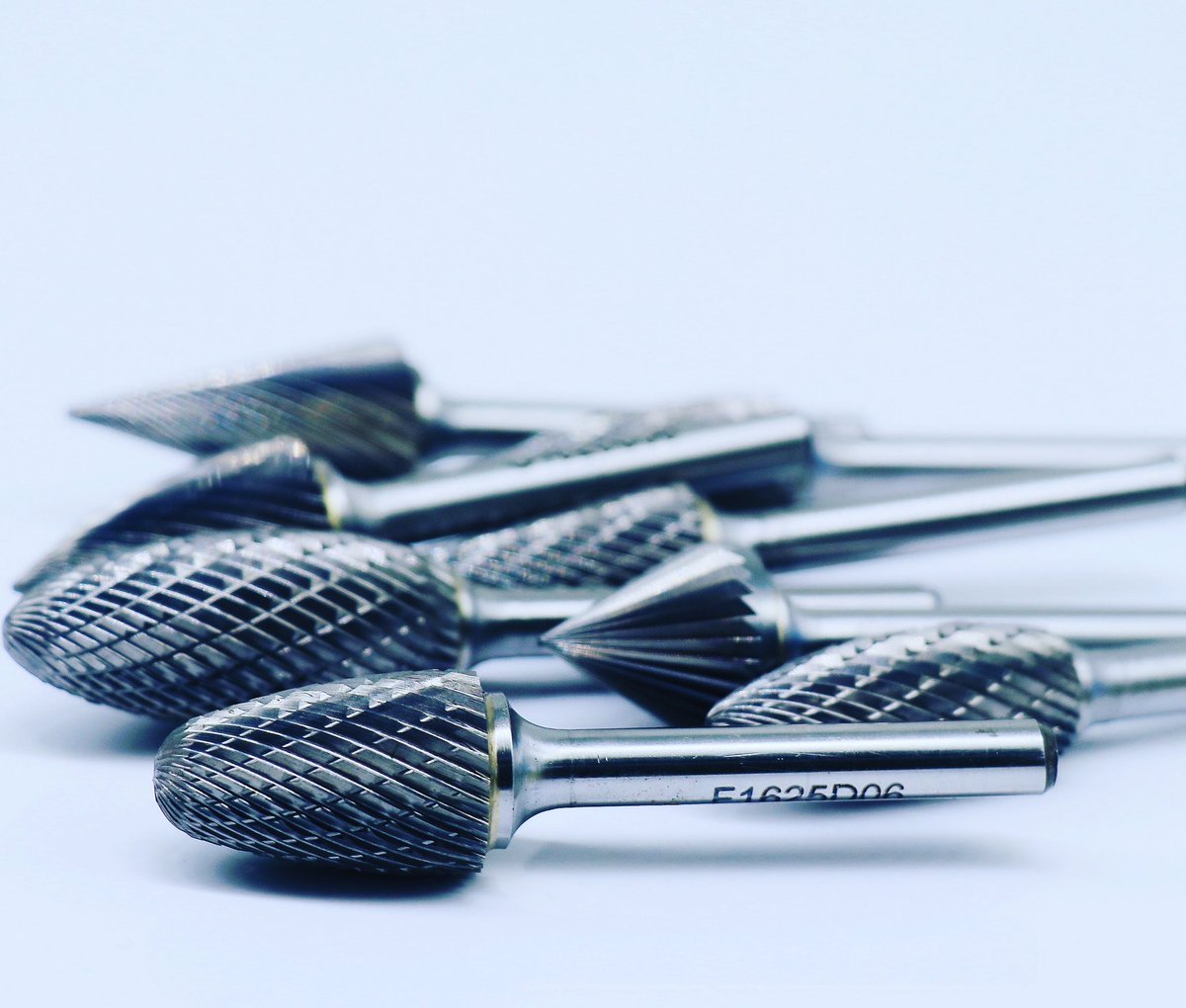 santychung's tweet photo. #CarbideBurrs #DieGrinderBits #BurrBits #RotaryBurrs #BurrCutter #Cuttingburr #EXCELLEDGE
D.c. 0.5mm to 25.4mm
Dia. of shanks: 1/8, 3, 1/4, 6, 8, 10
Single, Double, Nonferrous, Steel, INOX, Diamond Cut
#BurrSet #BurrKit #CarbideBurrSet #rotaryBurrset available #Deburing #SolidBur https://t.co/D3wxATc6wd