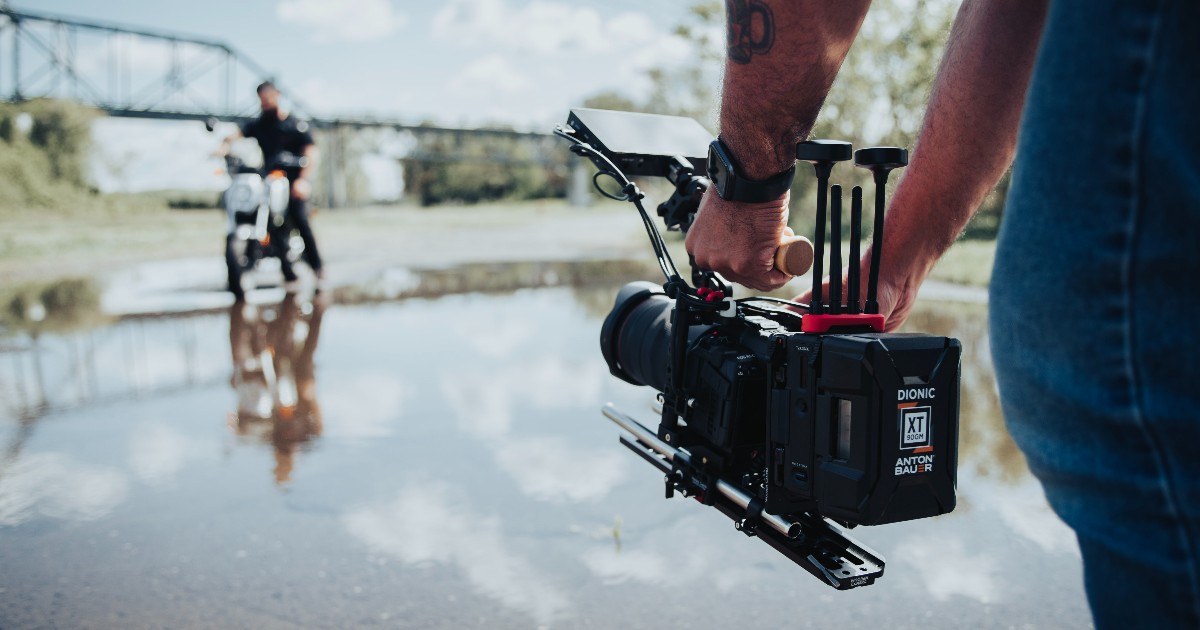 Band_Pro's tweet photo. @Teradek #Bolt6 + @Anton_Bauer batteries in stock! (pc: #charlesthorpe #visualsbylouie) 1-888-BAND-PRO / sales@bandpro.com #teradek #bolt #antonbauer #dionicxt #titon #slimline #bandpro https://t.co/VPI4KUNeOr