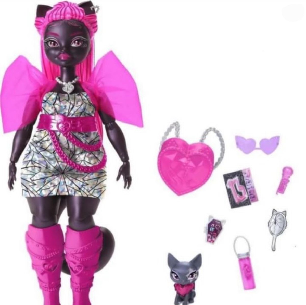 ❄️Ghoulia News❄️ on X: FINALMENTE!!! Segunda boneca da Ghoulia para a G3 de Monster High e ela fãs parte da terceira wave das Skulltimate Secrets, esperamos fotos da boneca em breve /
