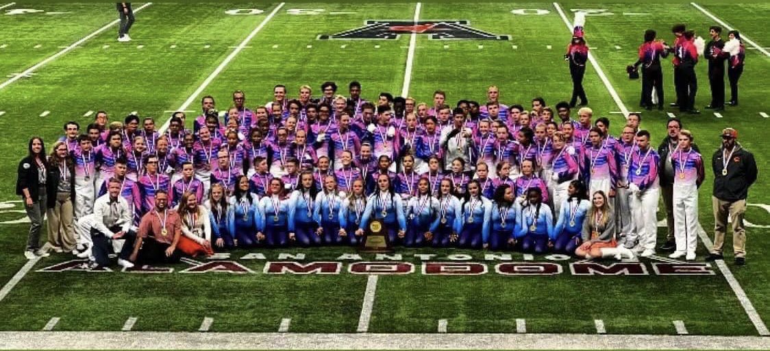madelyn_willard's tweet photo. Back to Back Champions 🥇
We are the 4A State Marching Band Champion! 🧡 https://t.co/VKAviGsNNp