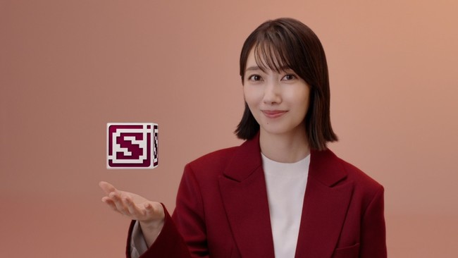 musicjp_mti's tweet image. 波瑠がスタイリッシュな衣装に身を包み、カメラに向かって爽やかに語りかける「Smart Code(TM)」新CMが公開 music-book.jp/video/news/new… #波瑠 #JCB #SmartCode