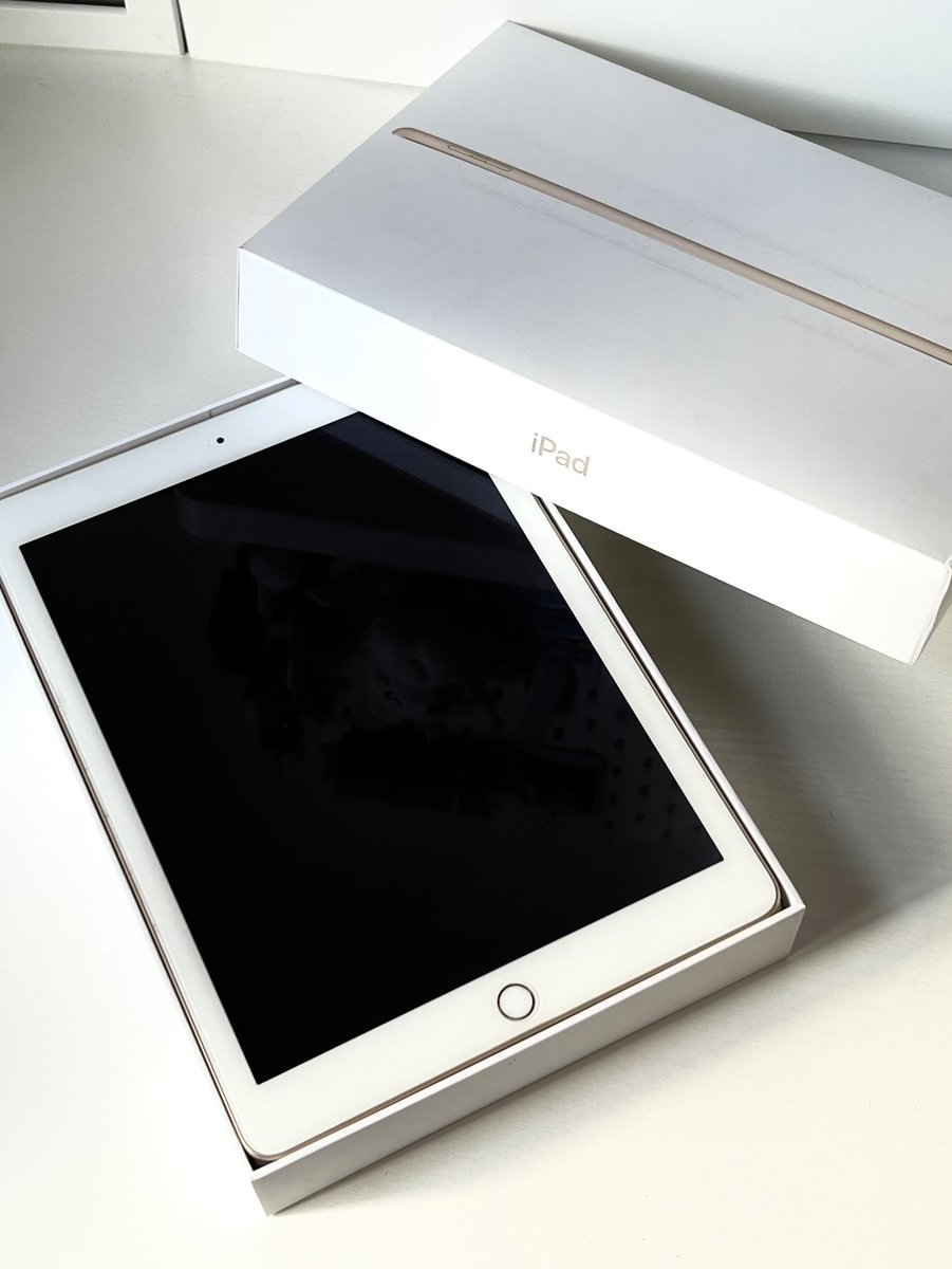 wts apple ipad 5th generation ph
 #evrsncesells

⚠︎ HELP RT ⚠︎

IPAD 5th gen 32gb 

9k (8.5k if payo) 

❅ no issues
❅ 3 weeks reservation; dp of 500 (non-refundable)  
❅ dm for other details 

rfs: upgrade