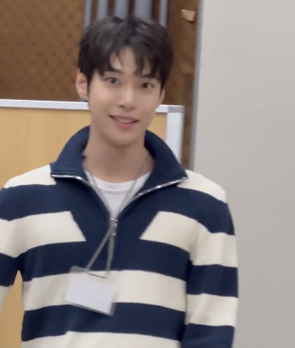 Surprised doyoung 😳