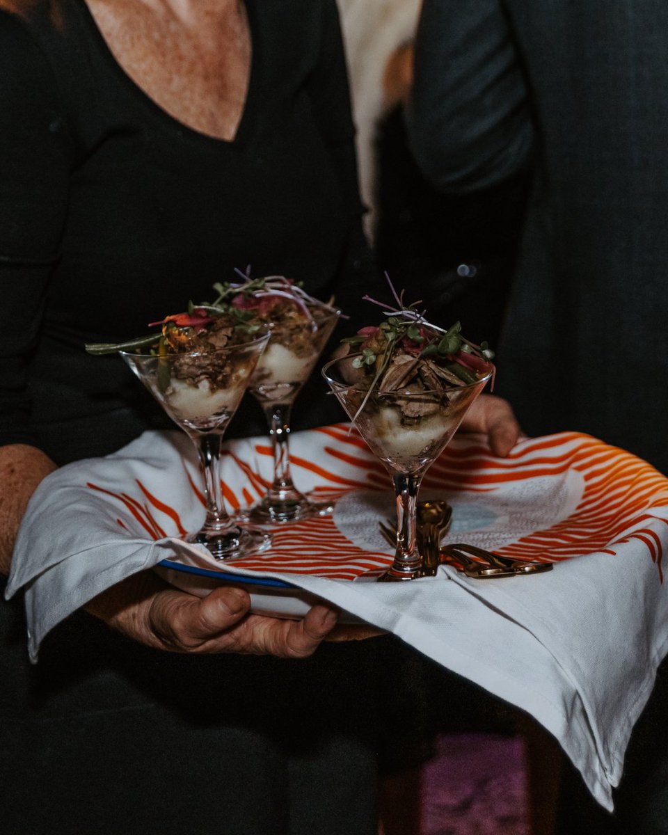 joybyjoelle's tweet photo. When you want tier's of cheese instead of cake on your wedding day 🤌🏼

At Ali + Matt's New Year's Eve wedding, the food was nothing short of a freakin culinary masterpiece 🔥 @culinacatering pulled out all the stops and pieced together a 10' long grazing top for them and served https://t.co/4o2d0CDDDq