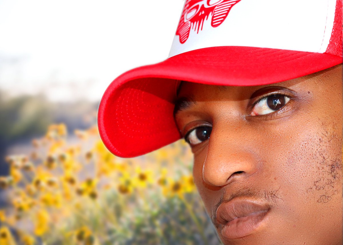 King_ArtMan's tweet photo. Red Wedding... Red Fitted... "Die To Live" Is On The Way. 10-11-23. Save The Date!🖖🏽❤🚀
First Single Here: https://t.co/PSZ6H2ScFS
#DieToLive #ForevaMusik #ancientdreams #newmusic #red #flowers #rap #indie #newwave #unique #different #southafrica 🇿🇦 https://t.co/ahcASLM7Wf