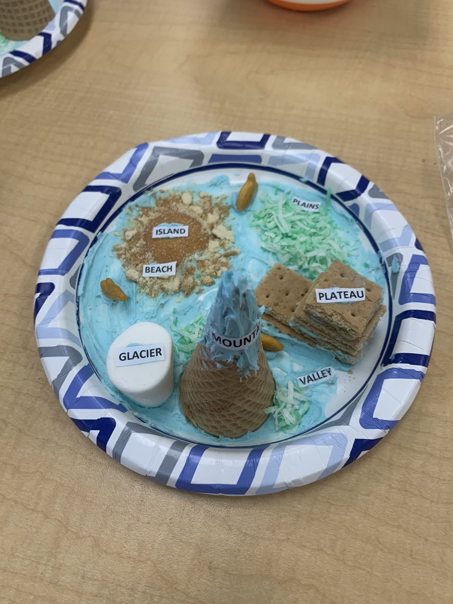 E McCavara tweet media