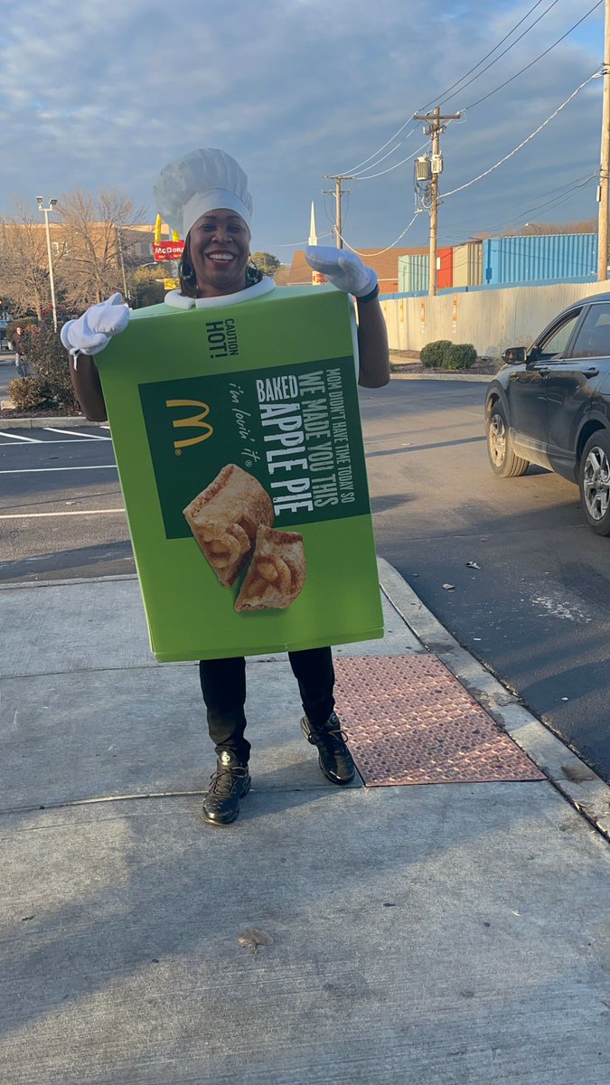 ellisonlions's tweet photo. What a fantastic night at McTeacher's Night! Thank you to everyone who came out, enjoyed some delicious McDonald's treats, and supported our cause. Your presence made a big difference!

A special shoutout to @McDonalds for their wonderful support https://t.co/dhk0gknpZC