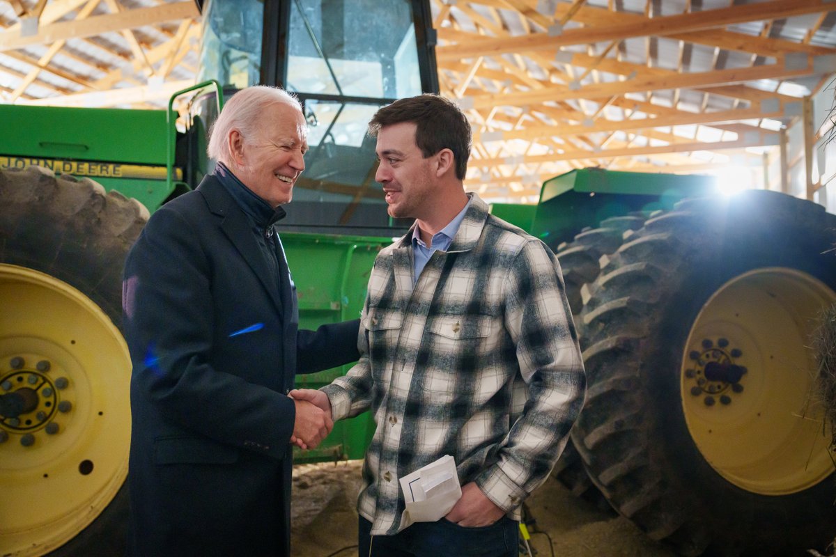 POTUS46Archive's tweet photo. For too long, young people in rural America said they had to leave home – that there weren't good jobs available.

I was determined to change that.

Today, I announced $5 billion will go to rural communities, restoring that sense of pride in places that have been left behind. https://t.co/dMRVxmKhk2