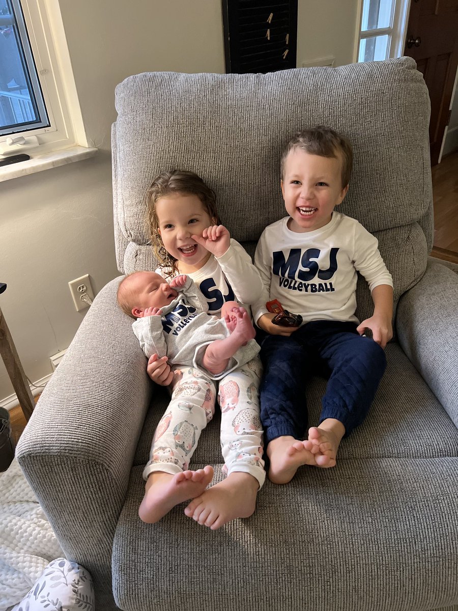 G’s Squad cheering her on
#MountUp