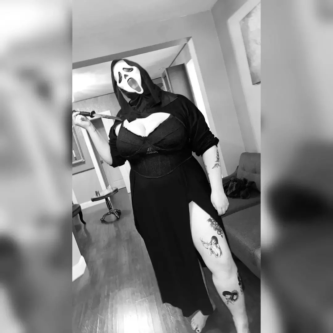 GhostxBusted's tweet photo. Halloween Vibes Always 🎃 https://t.co/ZwCJBZNKxm