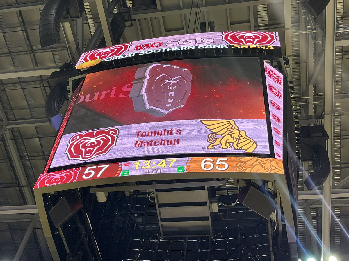 FINAL:

That just happened ❗️❗️

<a href="/GriffonWBB/">Missouri Western Women’s Basketball</a> 65
Missouri State 57

First win over a DI since Nov. 2012.  @Clarke_Connie21 with 17 points, 12 rebounds. 15 for <a href="/jaymej784/">jayme jackson</a>. 12 for <a href="/br1dagoat/">𝐝𝐚 𝐛𝐢𝐠𝐠𝐞𝐬𝐭 🦈</a>. 10 for <a href="/Maryfultz_/">Mary Fultz</a>.

Winona State on 11/10 at Civic next.