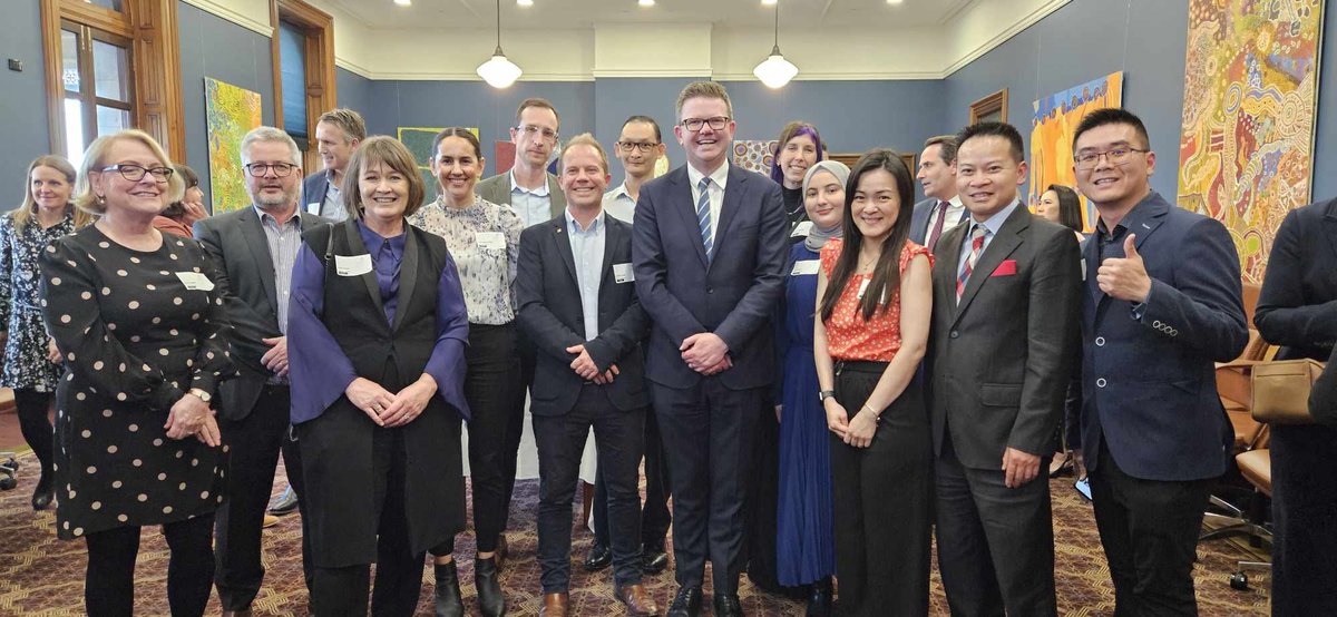 An unusual evening for me this week - instead of doing bedtime routines🛌😴 We got to spend an evening with Hon @PictonChris Minister for Health and Wellbeing and Hon Tung Ngo MLC at the Parliament House, celebrating pharmacists! 🥂 @UniversitySA @QUMPRC @JacintaAdelaide