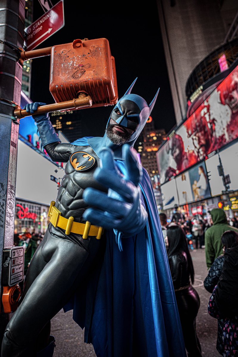 JadiTention's tweet photo. @donoDMG1 I got some updates to the suit. I changed the cowl. Boots https://t.co/F5dzuqPUit