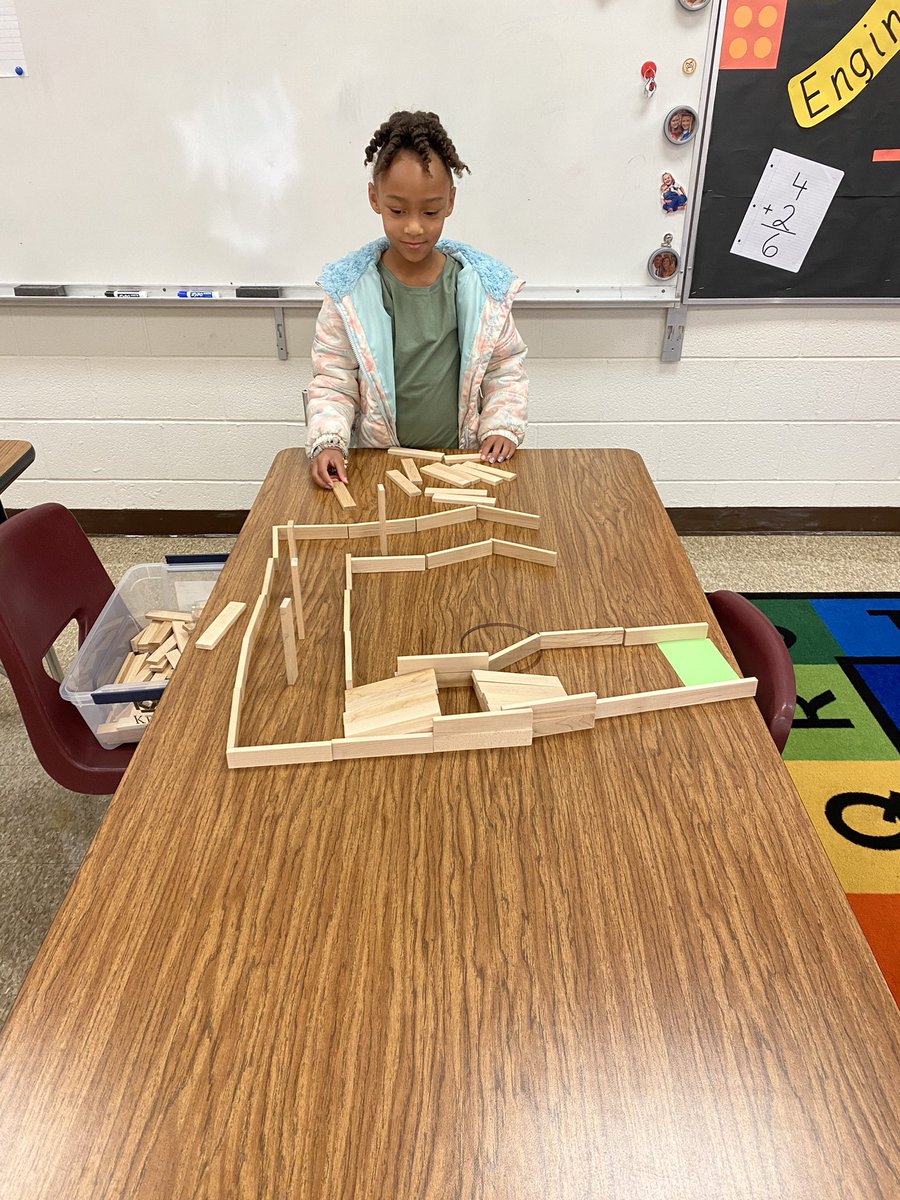 Laurie Hartley tweet media