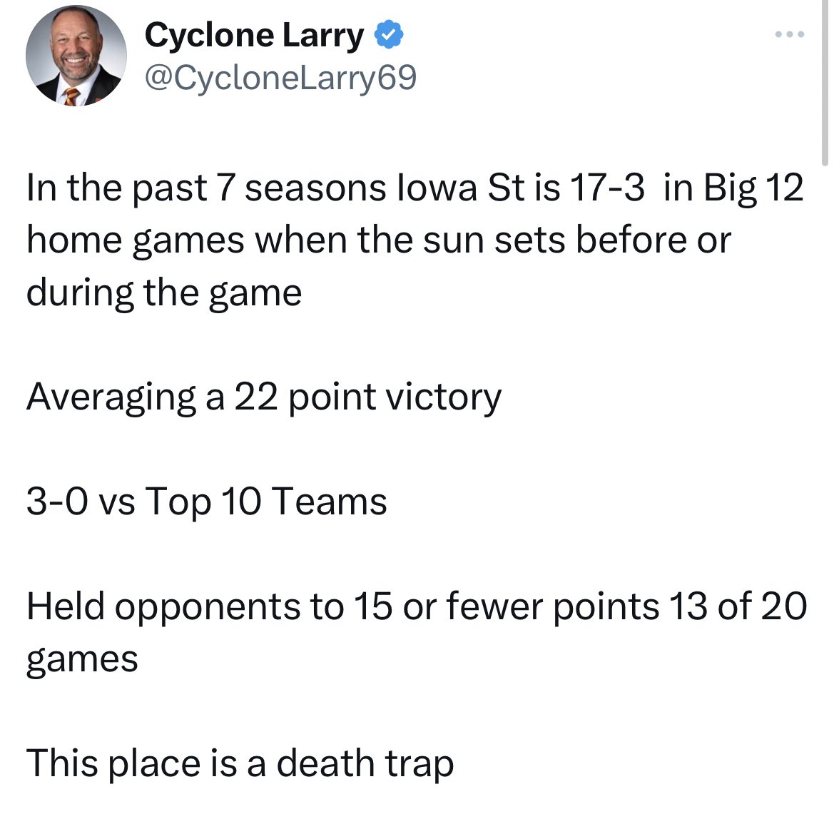 Cyclone Larry tweet media