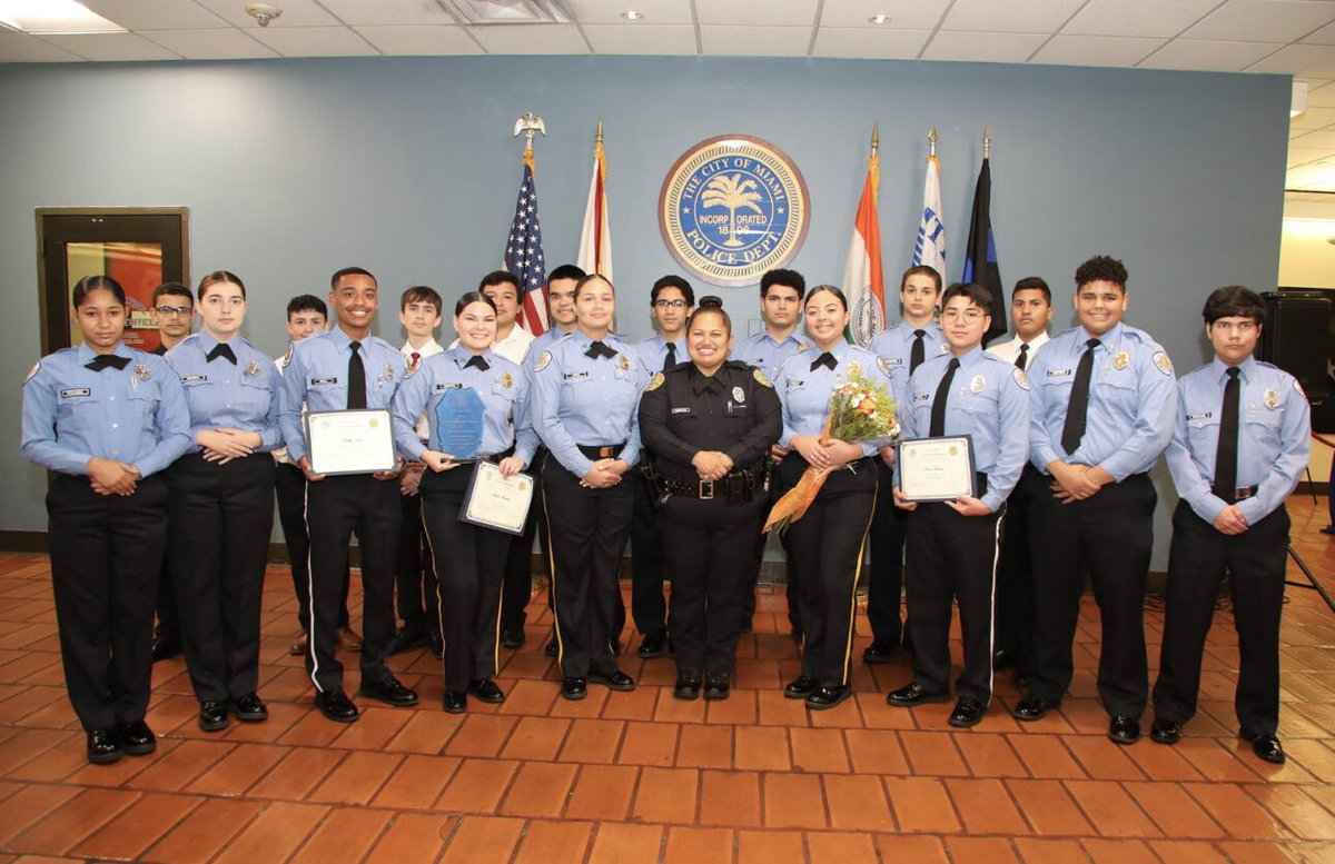 Carla Gonzalez tweet media