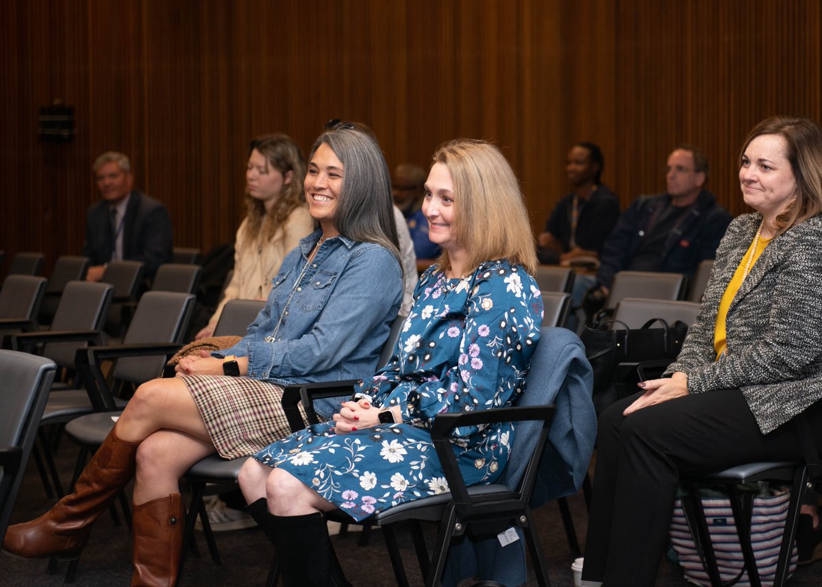 AACountySchools's tweet photo. Congratulations to Sheila Norris of Hillsmere Elementary School, AACPS’ November Educator of the Month! #AACPSFamily #BelongGrowSucceed @HillsmereESAACP https://t.co/0ybQSCYprH