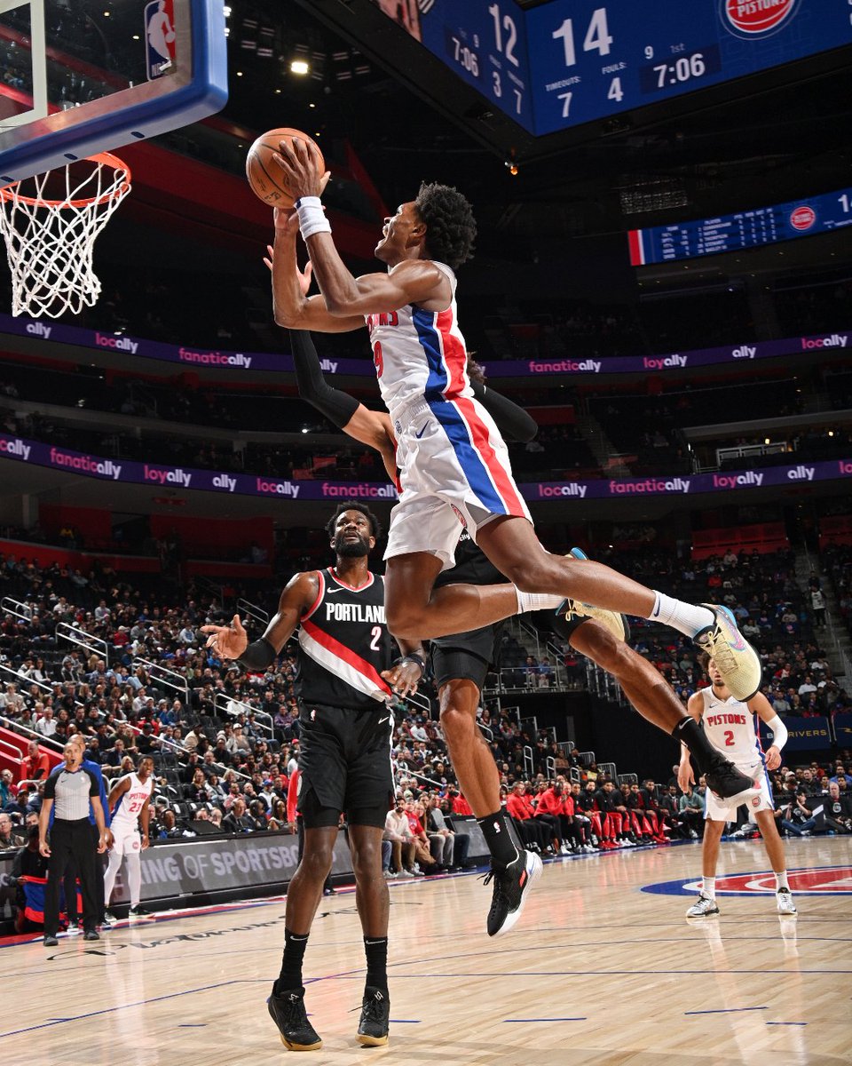 DetroitPistons's tweet photo. Ausar Thompson tonight:

🔹16 PTS
🔹7 REB
🔹2 STL
🔹8-14 FG

Getting better every game… https://t.co/M5XVZKyOWq
