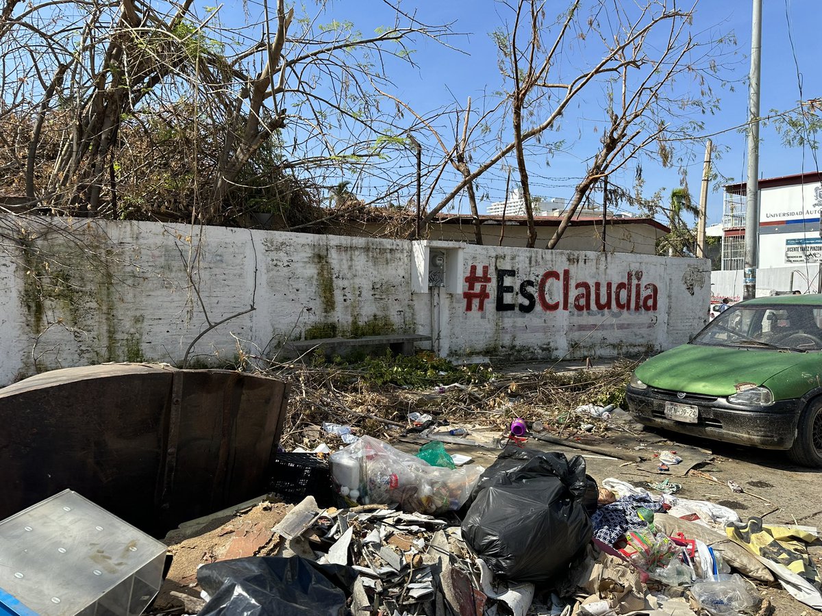 ReporteroGE's tweet photo. @RicardoBSalinas Tío Richi, esta imagen desde #Acapulco a ver si se animan a usarla en la campaña. Para ir a pintar andaban en joda, pero ahorita ni sus luces. https://t.co/tCHrvju6k5