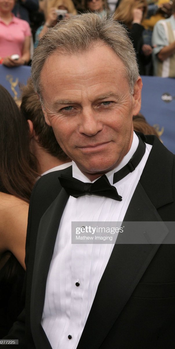 gigibug64's tweet photo. Yes, we all know Robert Scorpio can rock a tuxedo #GH I think he and Sean in the 80’s created my soft spot for a man in a sharp suit. https://t.co/Sqs7K6DjA4