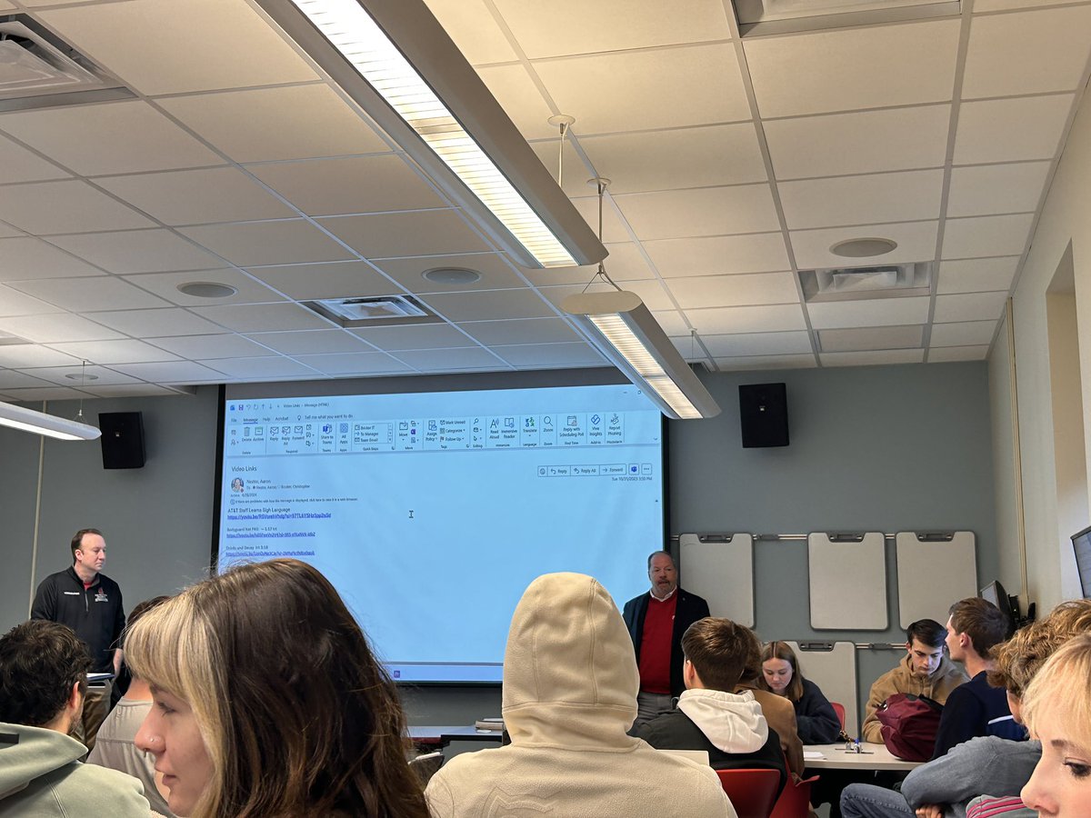 noraigelnik's tweet photo. Chris Booker and Aaron Nestor visited our class today to discuss video and broadcast reporting. It was interesting to hear how many B-roll shots you need for a short news package. Spoiler alert: it’s a lot!! #osunewsclass #videoreporting 🎥📹📰 https://t.co/Q4nAmGrIDg