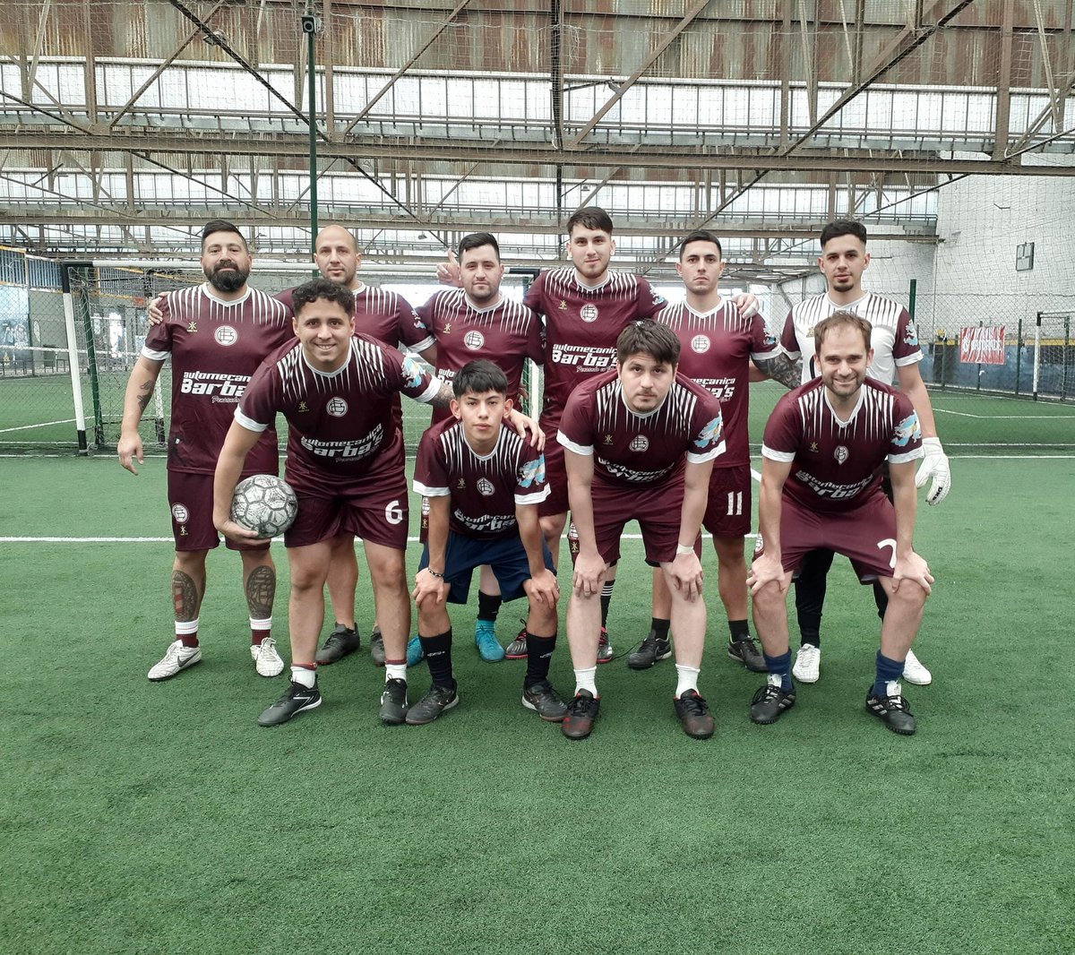 LAT_ARG's tweet photo. 😍 ¡VOLVIÓ LA LIGA MÁS LINDA DEL MUNDO!

🔛 El pasado fin de semana dio inicio un nuevo campeonato del torneo de tuiteros.

✔️ Huracán Las Heras derrotó a @LanusLat por 3 a 2.

✔️ El campeón @defensores_lat derrotó a un difícil @Talleres_LAT. https://t.co/3X8CfRkt2z
