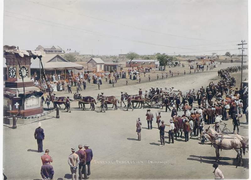 BulawayoConnect's tweet photo. Bulawayo's main street, where there's Joshua Nkomo statue 1902 #Bulawayo #ThrowbackThursday https://t.co/smb68p8rS8