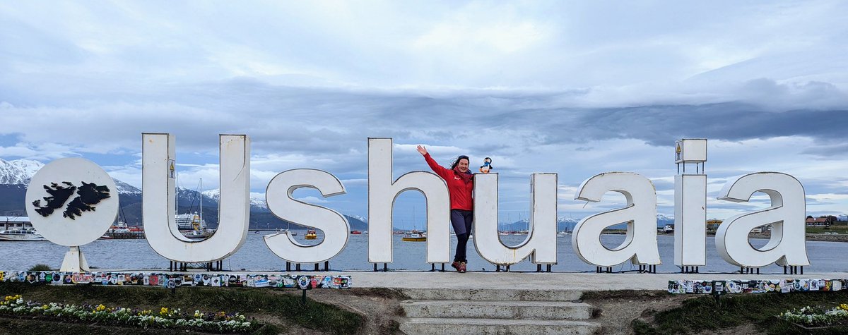 RebeccaCarrotte's tweet photo. We made it to #Ushuaia, Argentina!
El fin del mundo (the end of the earth), a long way fae #Dundee! 36 hours in transit โ๏ธ๐๐งNeed a rest now before the @HomewardBound16 program begins at 9am tomorrow. Stunning location #emmapenguin @DiscoveryDundee @DundeeSciCentre @AbertayUni https://t.co/kWsAFBf7GD