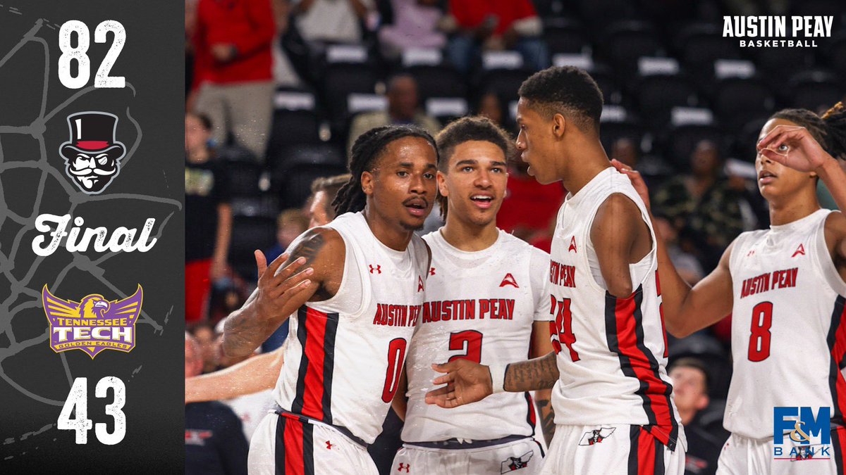 Defended home court, now on to the ones that count!🎩🏀

#BleedRed | #LetsGoPeay