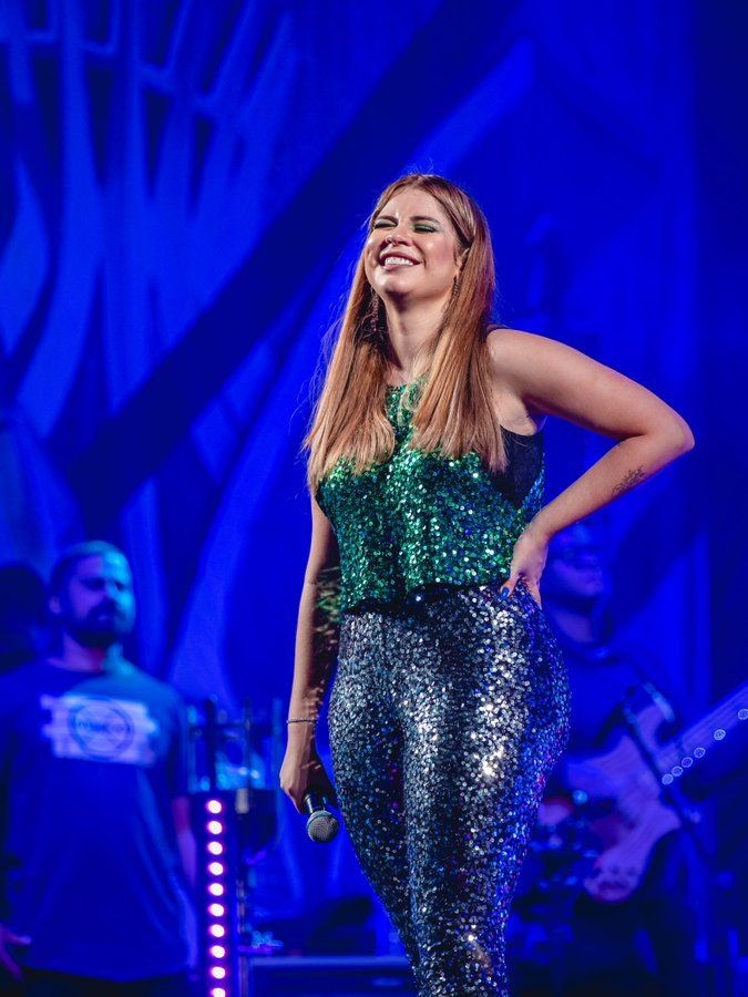 jonathanyxs's tweet photo. 2 anos da última vez que ela subiu no palco pra fazer oq mais amava... https://t.co/lp9K9ElarQ
