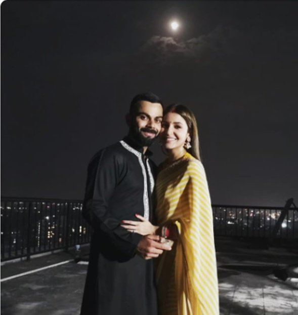 Virushka fans are you waiting for these Wholesome clicks ? 🤩🤗

#KarwaChauth2023