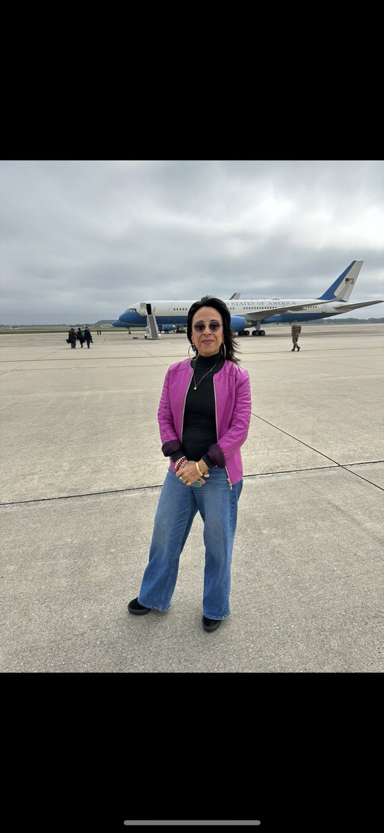 Maria_Hinojosa's tweet photo. So this happened! Get ready for me and the Veep! Dropping on @latinousa any minute now. More info and pictures to come! This is why the responsibility of the journalist is to never give up. This one took years to get. https://t.co/2z5bBoRp7J