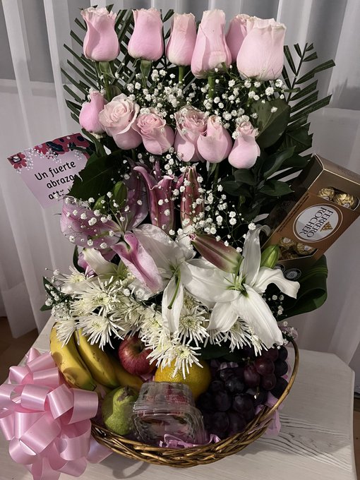 Los regalos de las amigas lo son todo. Los d&iacute;as duros se hacen bonitos. Gracias ❤️ https://t.co/GdEQ<a href="/tag/desnuda"class="tags"><span>#desnuda</span></a>