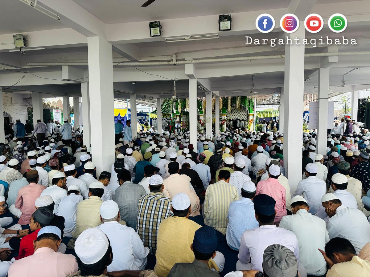dargahtaqibaba's tweet photo. Mehfil E Ziyarat
Urs Dargah Taqi Baba Rh Narayanpet

#dargahtaqibaba 
#narayanpet 
@syedmustafa__ https://t.co/ihC6elaMCl