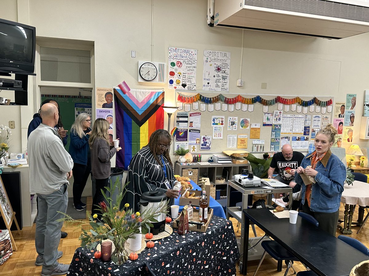 StaceyBenuzzi's tweet photo. It’s been an amazing week @LindberghStemLB! Check out our lunchtime community building circles and events for students and staff in the Wellness Center. #TogetherWeRise https://t.co/HqZ84n0Ete