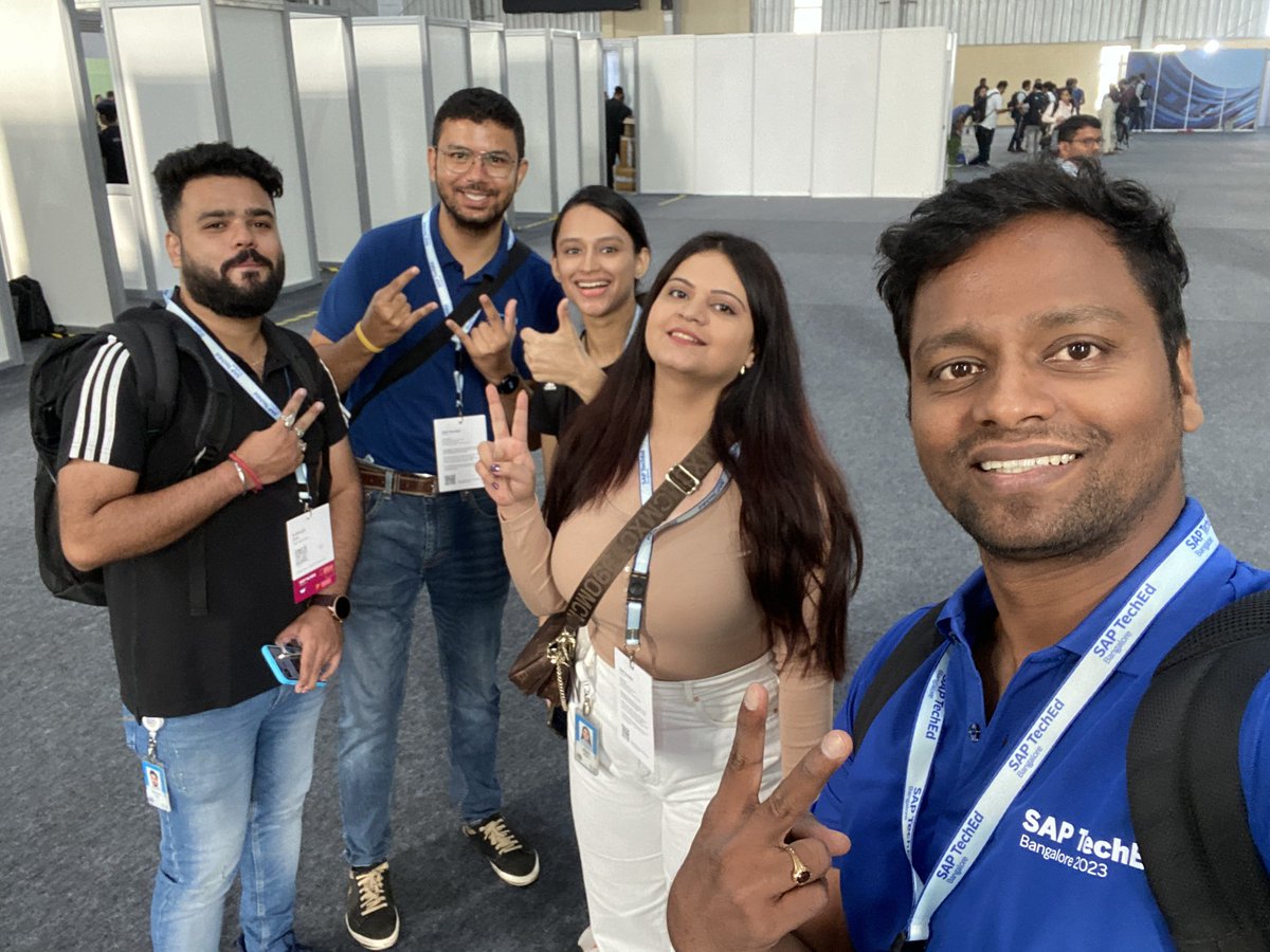 banalanaveen's tweet photo. Charged up for most awaited event… #SAPTechEd https://t.co/03fnjG02mA