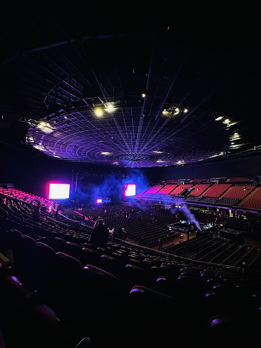 SebCreativo's tweet photo. @JuanLuisGuerra listos para el concierto #juanluisguerra #losangeles #california https://t.co/2DMRCWOFtY