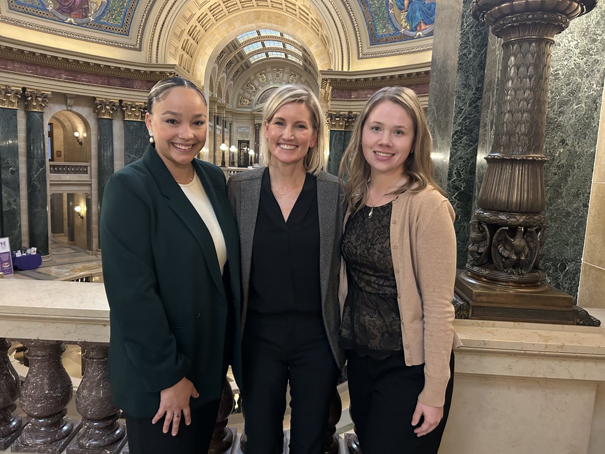 Dr. Katie Eklund and two School Psych students, Jayda Griffin and Grace Rubenzer, gave testimony on the loan forgiveness bill for school psychologists at the Education Committee hearing at the capitol. Thanks for your advocacy! Here is a link to the bill:
docs.legis.wisconsin.gov/2023/proposals…