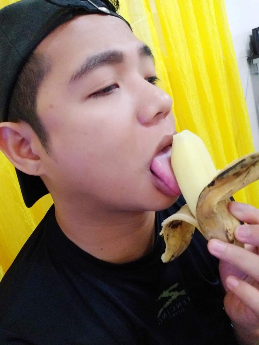vhonzhollero's tweet photo. Ganito daw po sumubo Ng saging?πππππππay iyuts!!!
-pafollow c Angkel NYU!bilis!di Rin ako dedma sa chat,pwde mkipagchat,nagrereply ako.
#ilonggoAlter
#alertWorld
#iloilo https://t.co/aJ8gpzdcdx