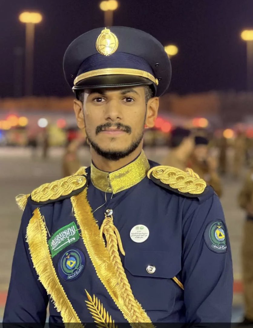 alslamh2020's tweet photo. نبارك للشاب ماجد عمر شامي اليحياوي بمناسبة تخرجة من دورة الاستجداد في #الدفاع_المدني
 ودعواتنا الصادقه له بالتوفيق والسداد لخدمة دينه ومليكه ووطنه 🇸🇦 https://t.co/Ql22e5SR0Y