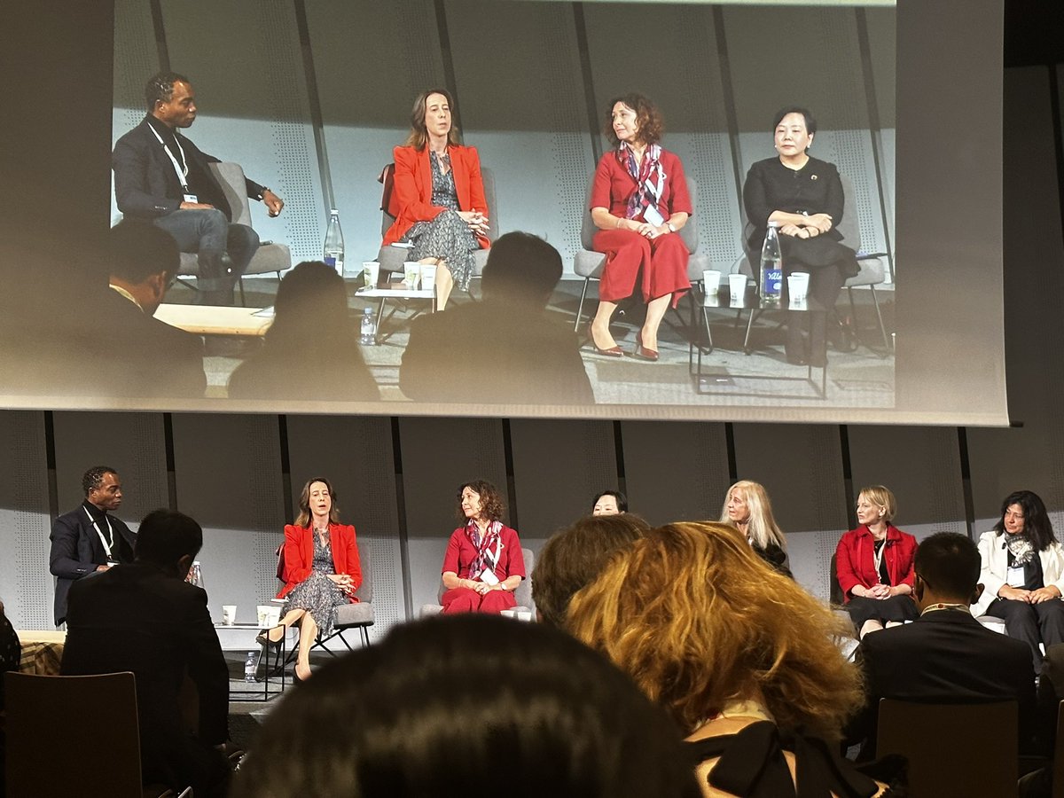 chipo_maposa's tweet photo. The new female leadership of law firms, a game changer indeed! 
#IBAParis https://t.co/OSQ4J7DzfH