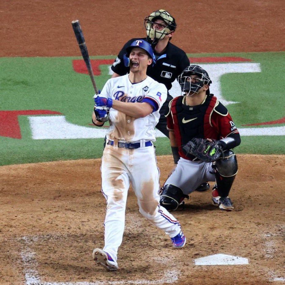 THE TEXAS RANGERS JUST WON THEIR FIRST EVER WORLD SERIES 

This may just be the best day ever. Until The Longhorns make the playoff that is. But I’m gonna go cry now, I love sports. #WentAndTookIt