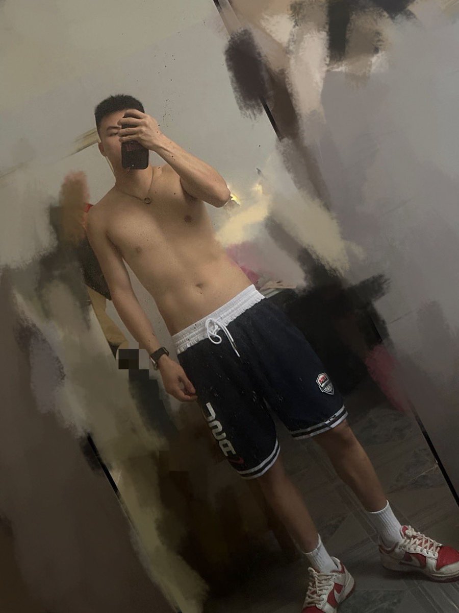 喜熊叔的大男孩 tweet media