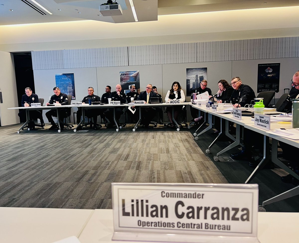 LAPDCARRANZA's tweet photo. Under the leadership of @lapdmikeoreb 🚔 A "Class A" Uniform event! Early #morning #Compstat #inspection! Thank you Operations-Central Bureau Commands. @LAPDHollenbeck @LAPDRampart @NortheastArea @LAPDCentral @NewtonLAPD and #OCB #Homicide for all you do to keep Los Angeles #Safe! Look Sharp! Act Sharp! be Sharp! Tremendous work being done! Doing their part to keep the community safe 24/7/365! #LAPD The #relentless pursuit continues..... #Leadership