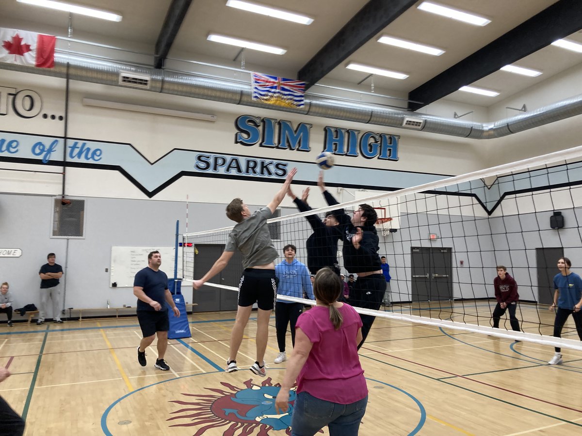 Similkameen53's tweet photo. Another epic Grad vs Staff competition in the books. The Grads put up a fight, but the staff volleyball dynasty lives on... #SESSProud #GRAD2024 #SD53 ππ₯ https://t.co/TiyM7jYRAo