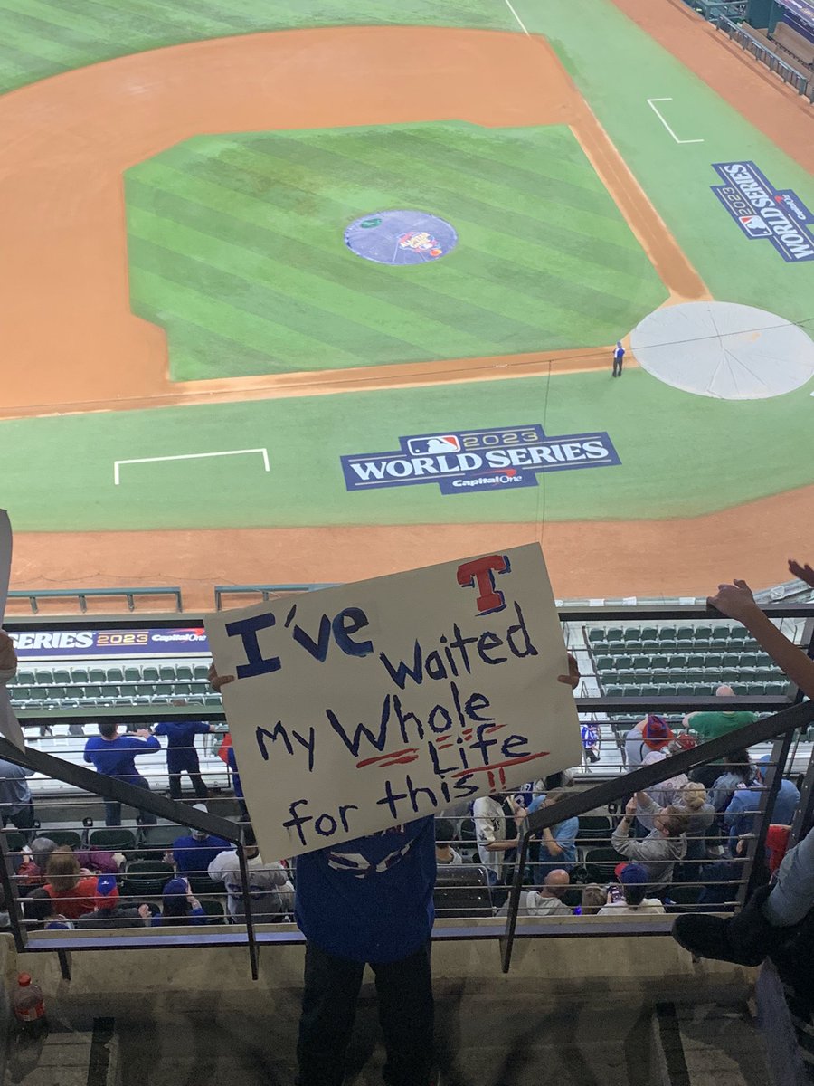 MaseNyoface's tweet photo. @Rangers #GoAndTakeIt https://t.co/UPsEvRy4JD