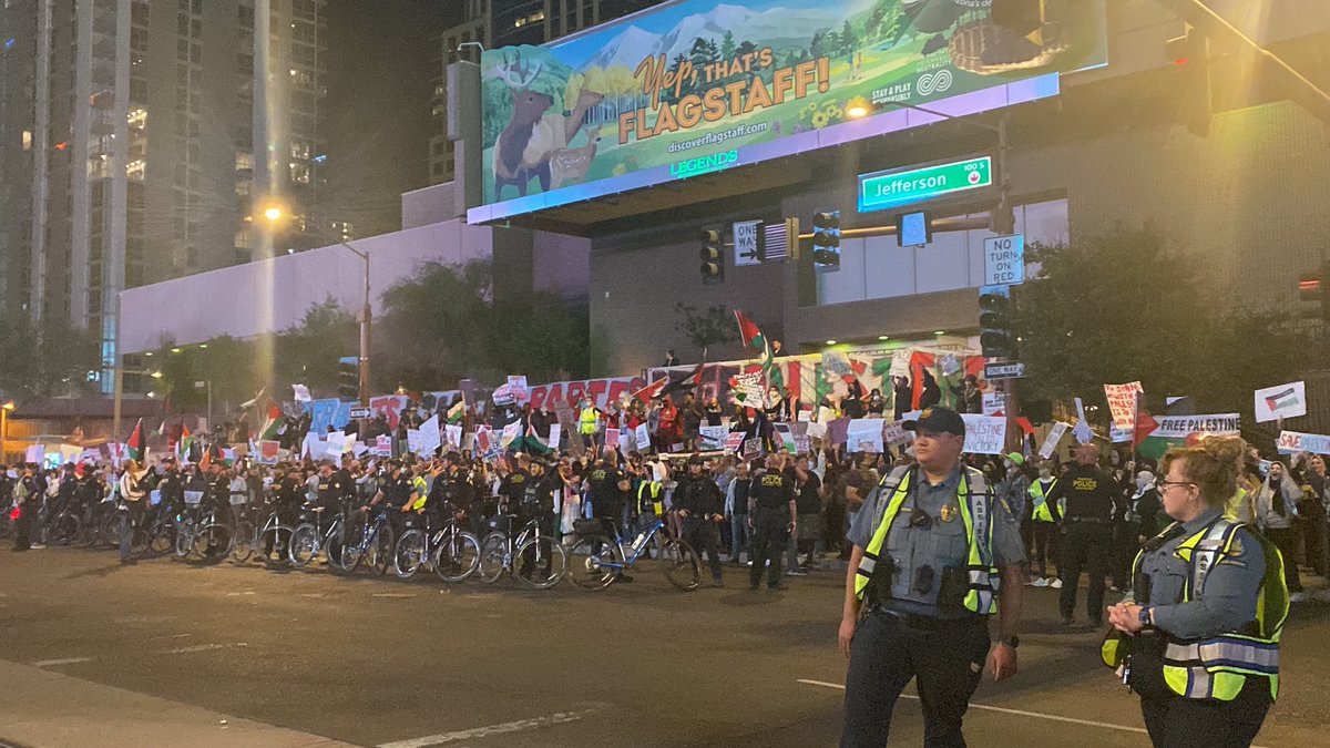 Things getting crazy at <a href="/ChaseField/">Chase Field</a>