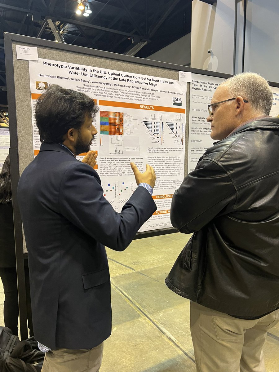 Om Prakash (@baizalla) on Twitter photo Great to have Professor Hugh Earl @hjearl1 stopping by my poster at #ACSmtg and discussion about the water use efficiency and plant physiology! #roots #wue <a href="/RootBiologyNews/">Root Biology News</a> Great to have Professor Hugh Earl @hjearl1 stopping by my poster at #ACSmtg and discussion about the water use efficiency and plant physiology! #roots #wue <a href="/RootBiologyNews/">Root Biology News</a>